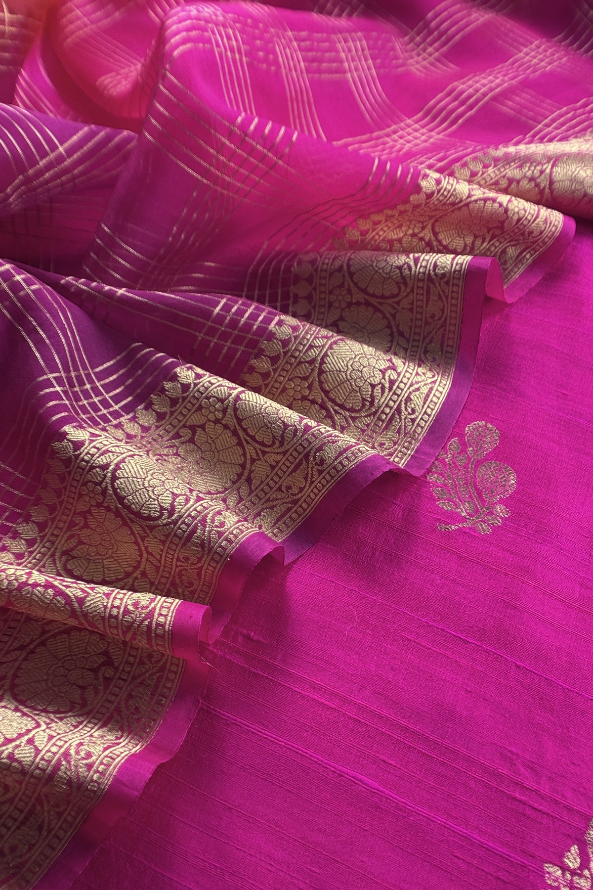 Pink Handloom Raw Silk Kurta And Kora Silk Dupatta With Meenkari Weaving