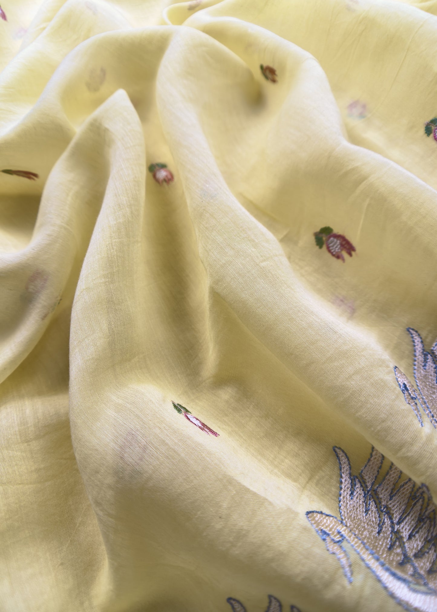 Light Yellow Summer Swans Pure Mul Suit With Embroidery