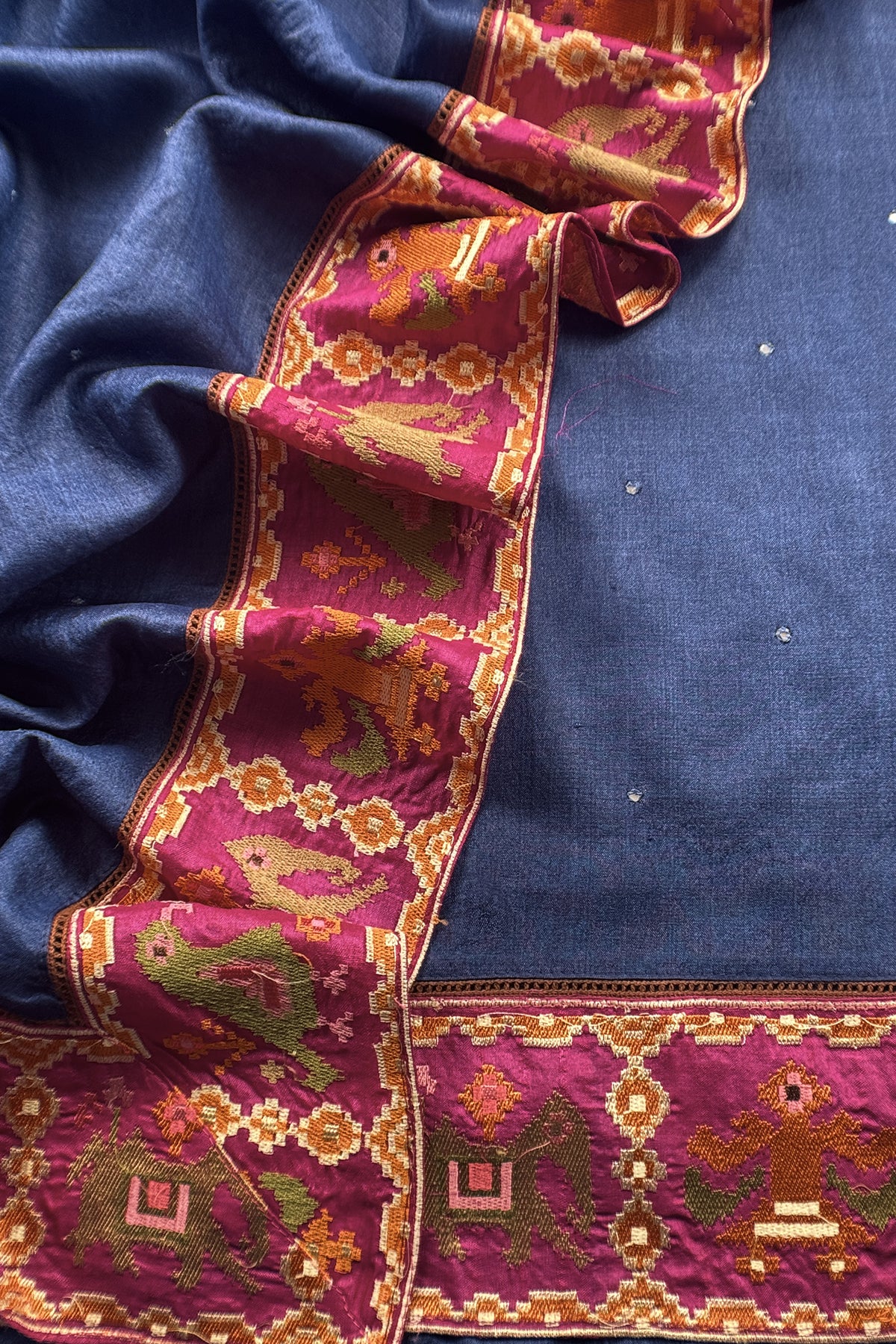 Luxury unstitched silk suit with weaving
