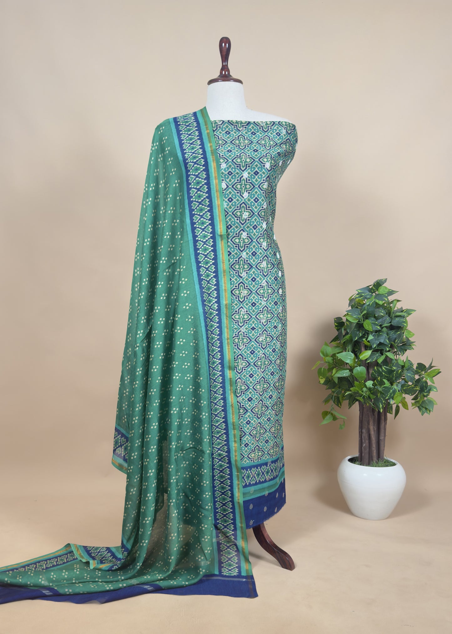 Buy unstitched maheshwari silk suit online in india

