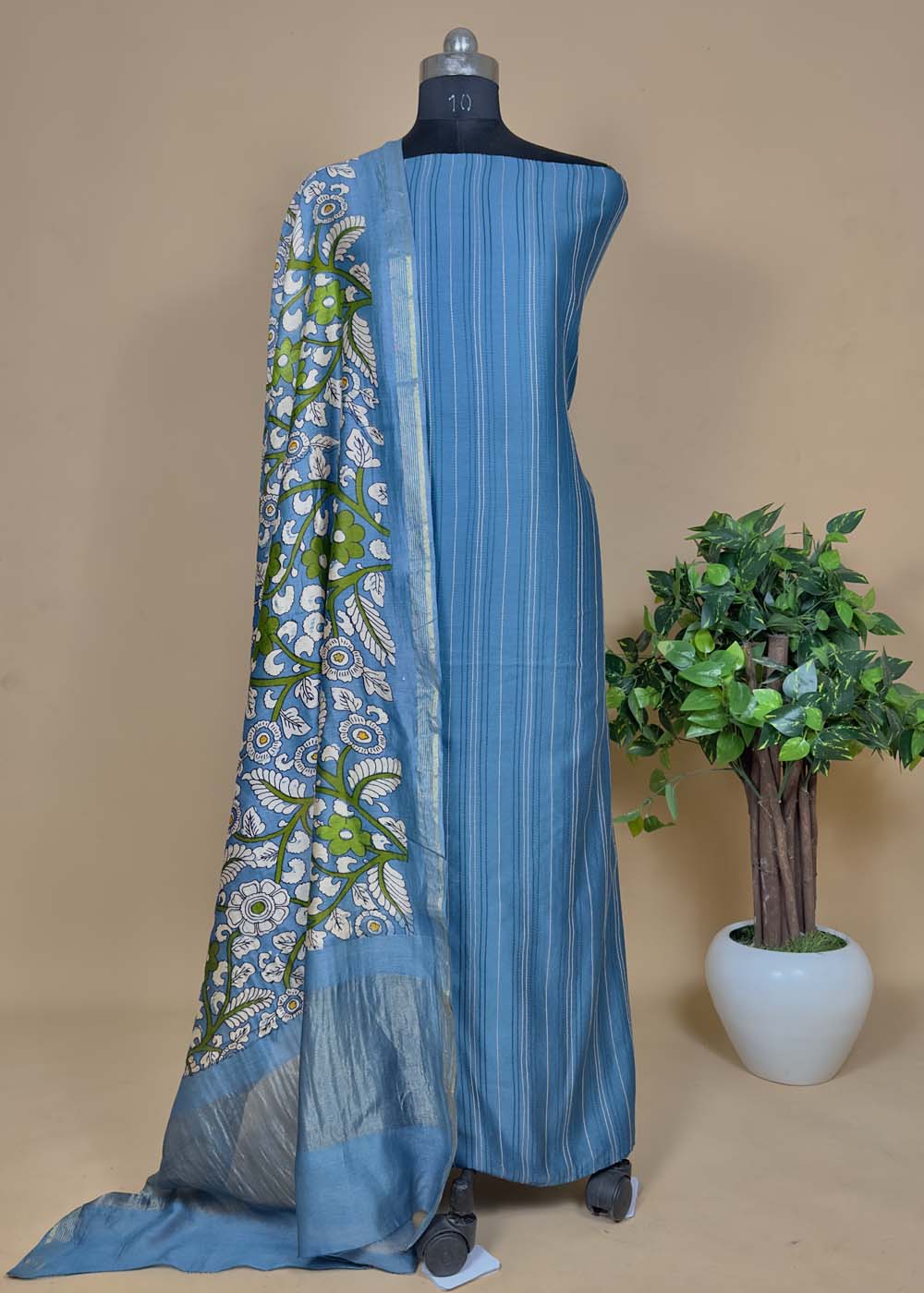 Handwoven Maheshwari Silk Suit With Kalamkari Dupatta
