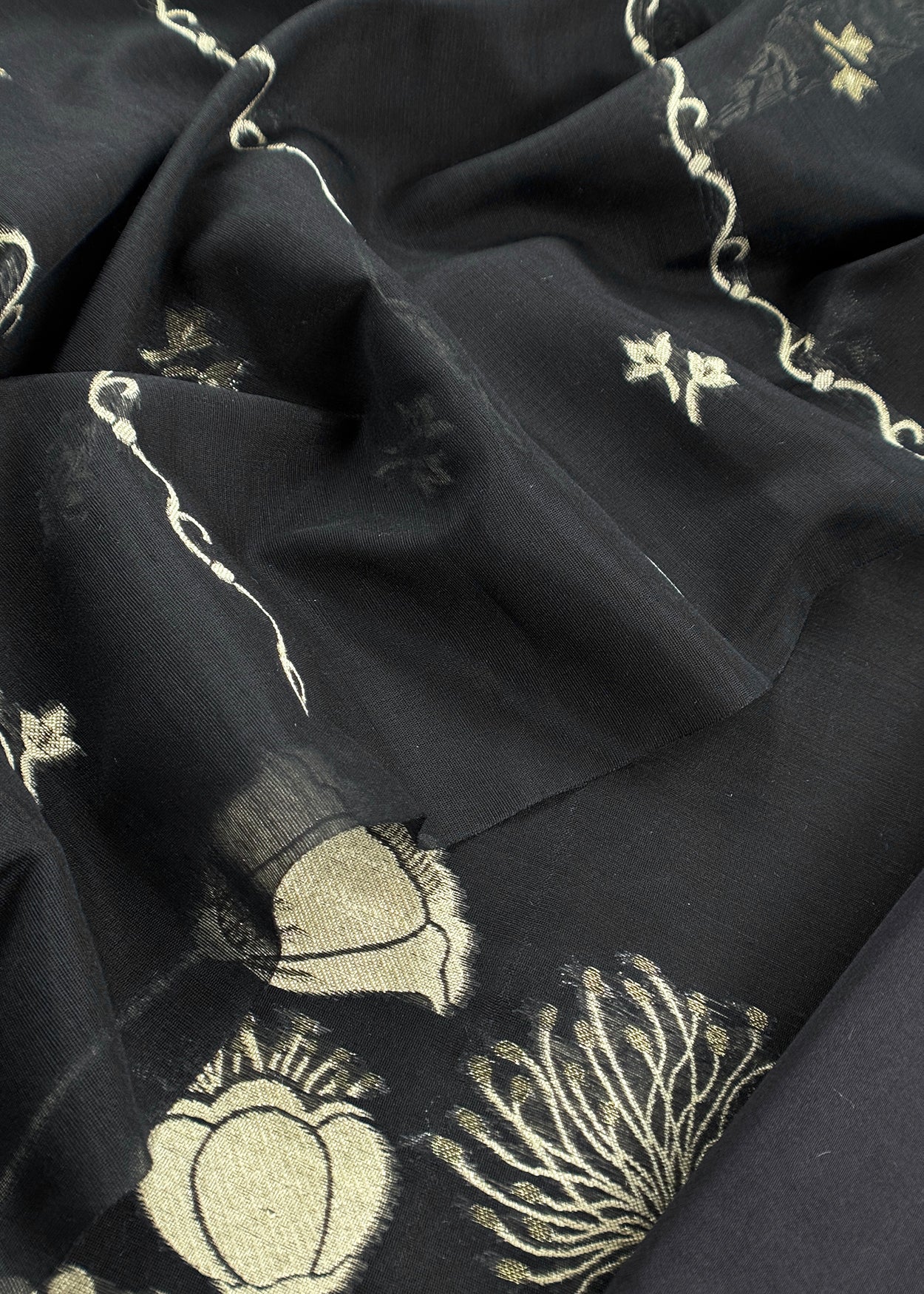 buy jamdani unstitched suit with dupatta

