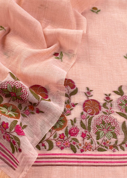jamdani weaved suit for gifting mom


