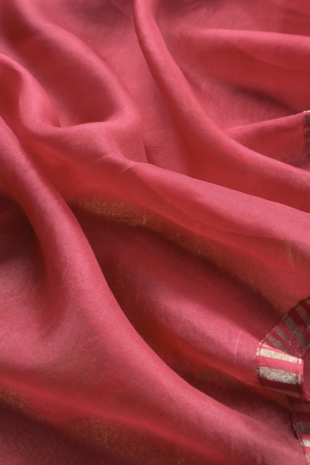 Dark Pink Handloom Varanasi Silk Kurta And Kora Silk Dupatta With Kadwa Weaving
