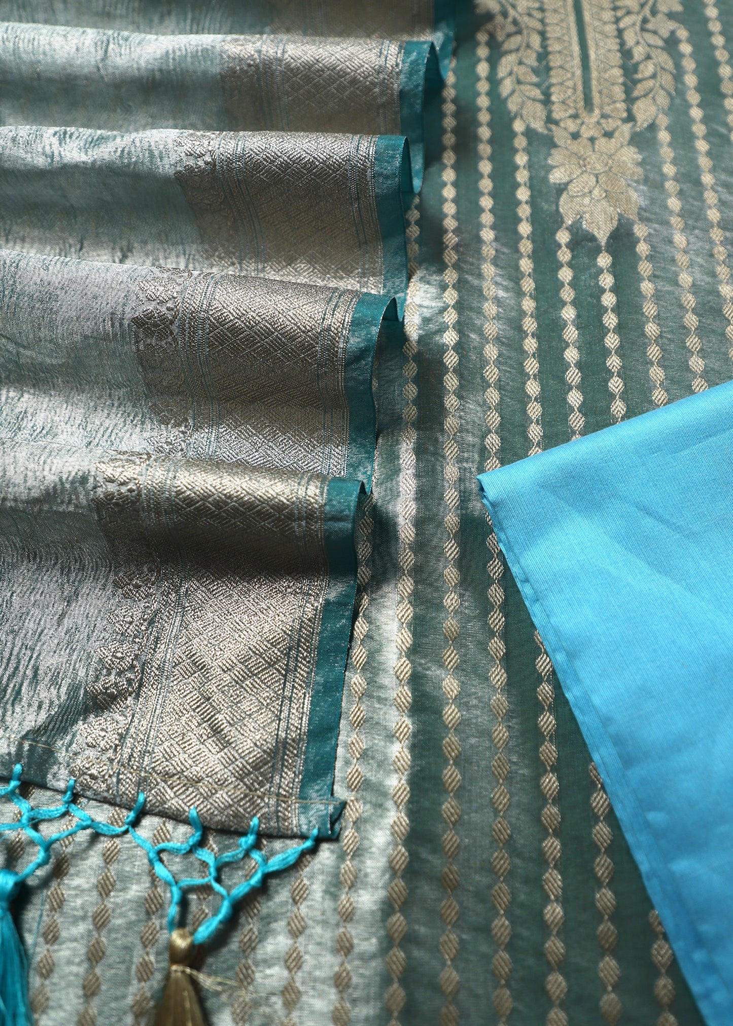 Aqua Green Tissue Silk Unstitched Suit With Crush Tissue Dupatta