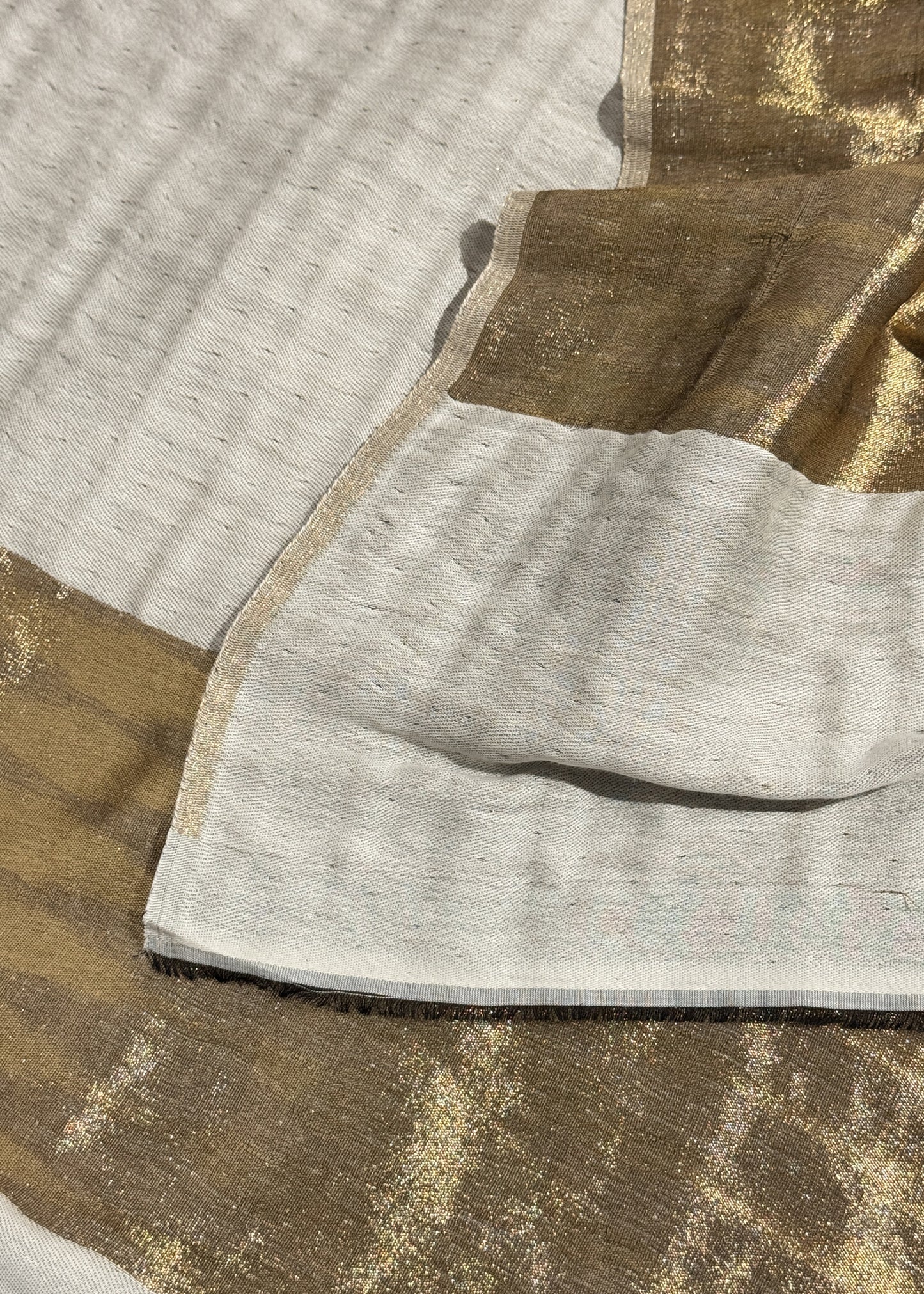 Pure wool double gold shaded stole