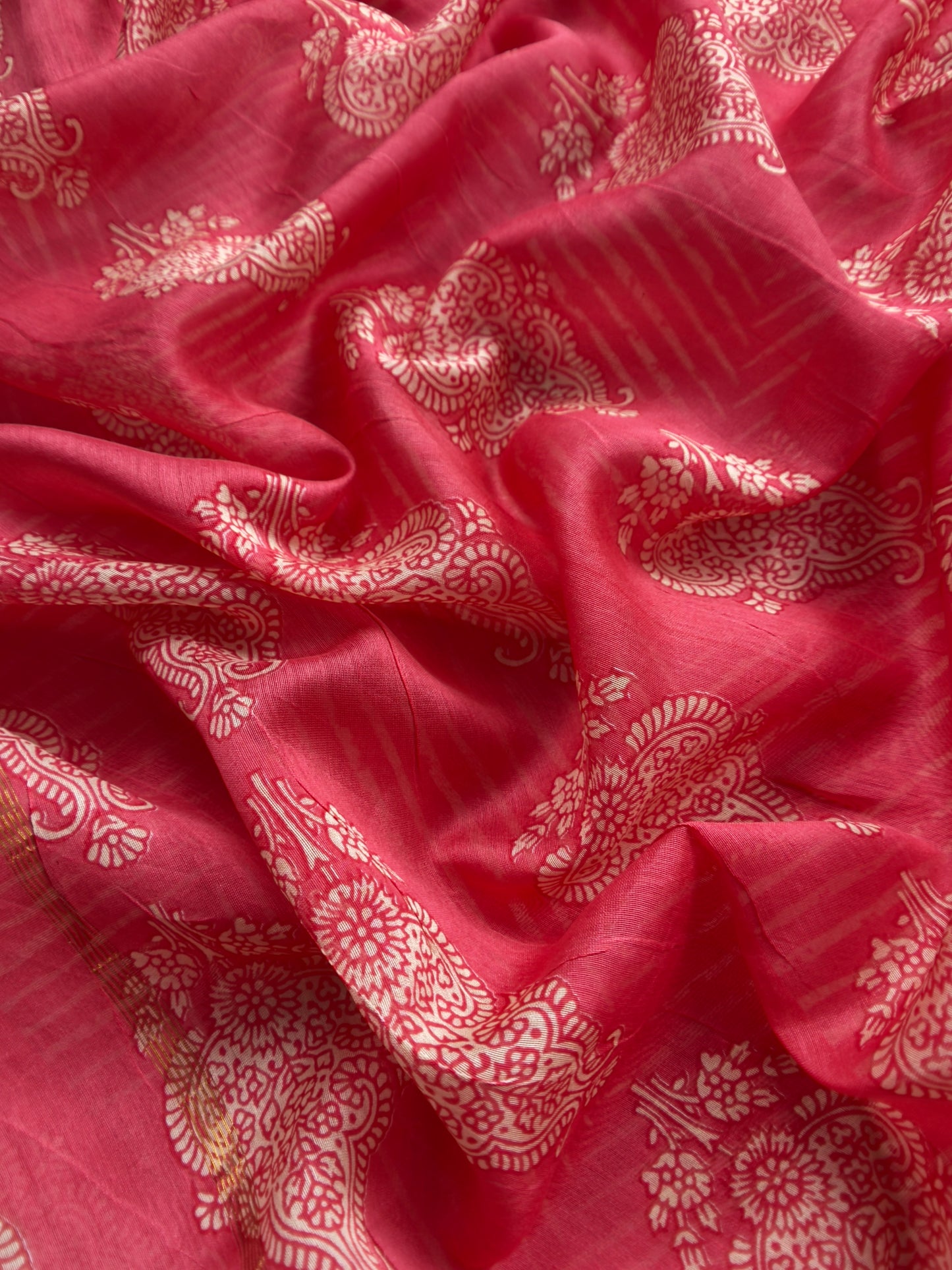 Reddish Pink Maheshwari Silk Unstitched Suit With Leheriya And Block Print