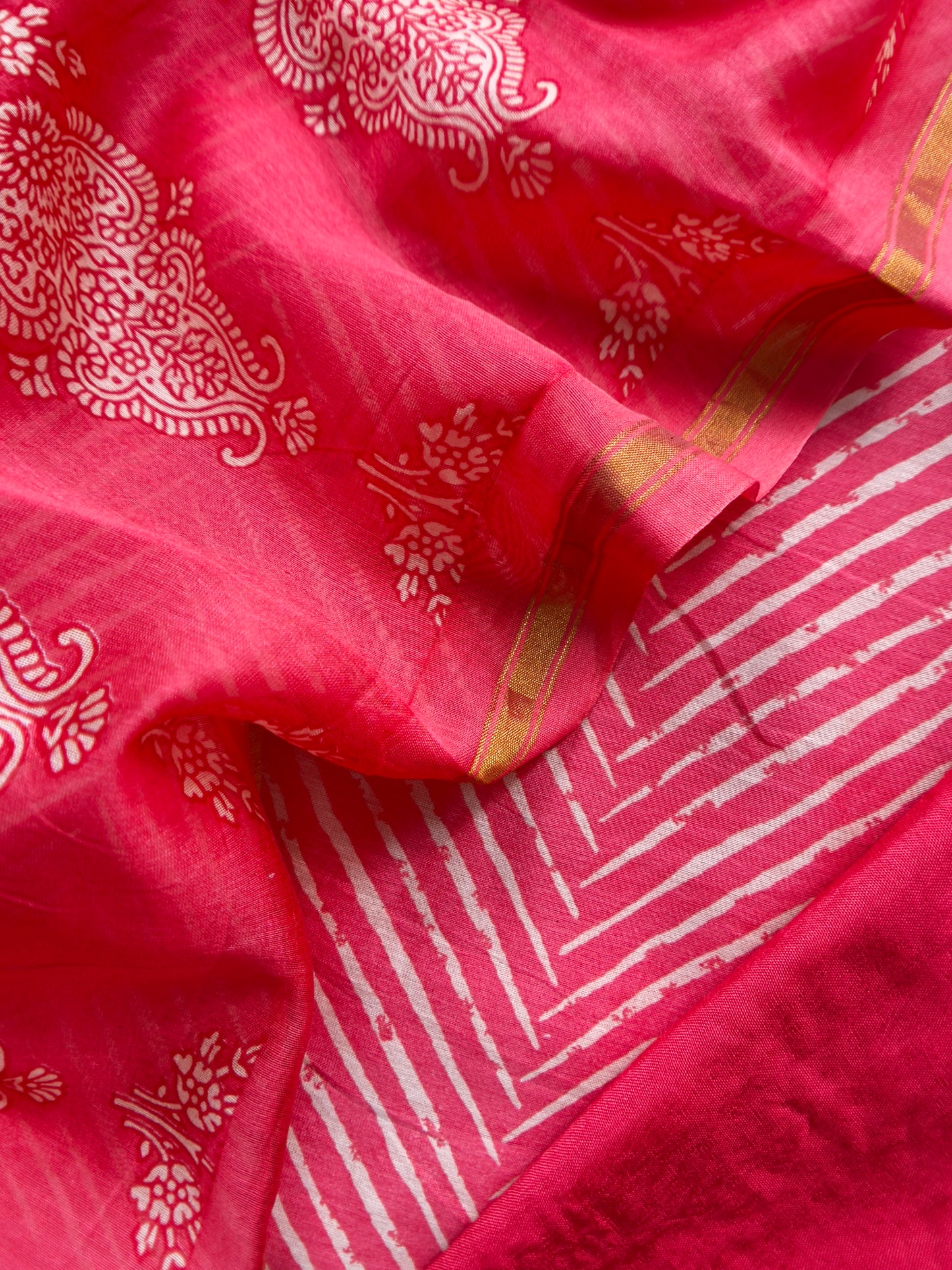 Reddish Pink Maheshwari Silk Unstitched Suit With Leheriya And Block Print