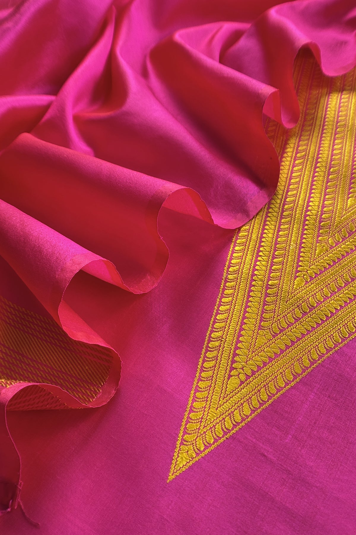 Pink Handloom Zari Weaving Silk Suit With Kora Dupatta