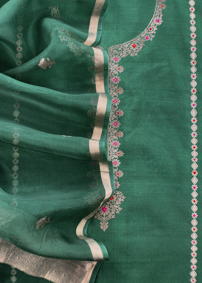 Green Handloom Silk Kurta And Kora Silk Dupatta With Kadwa Weaving