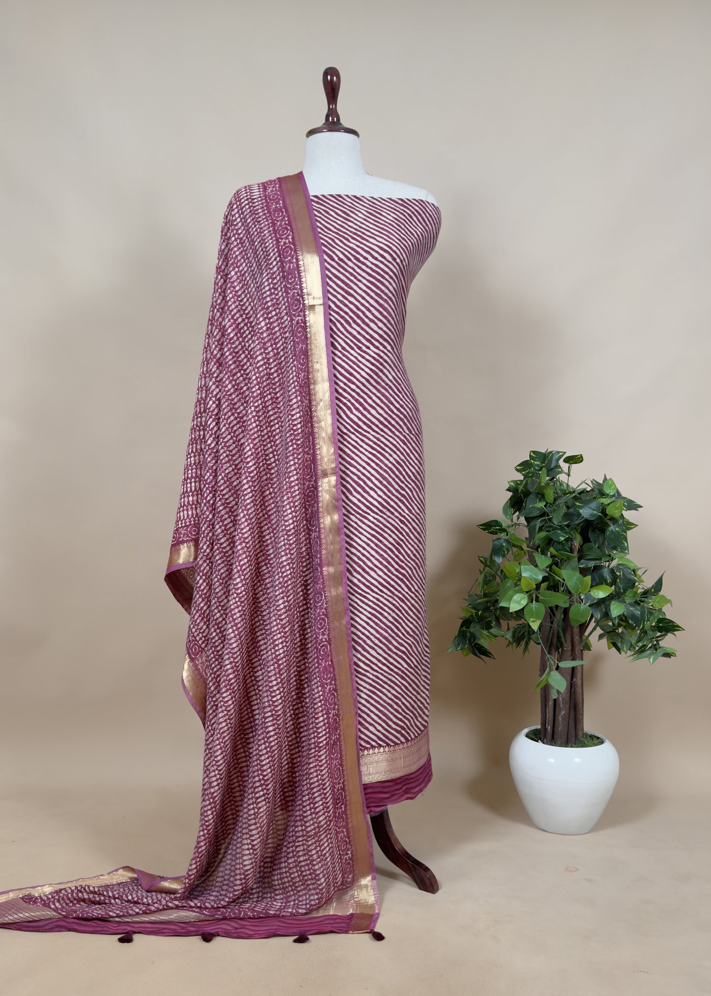 Brown Lehariya Pure Modal Suit Fabric with Maheshwari Border