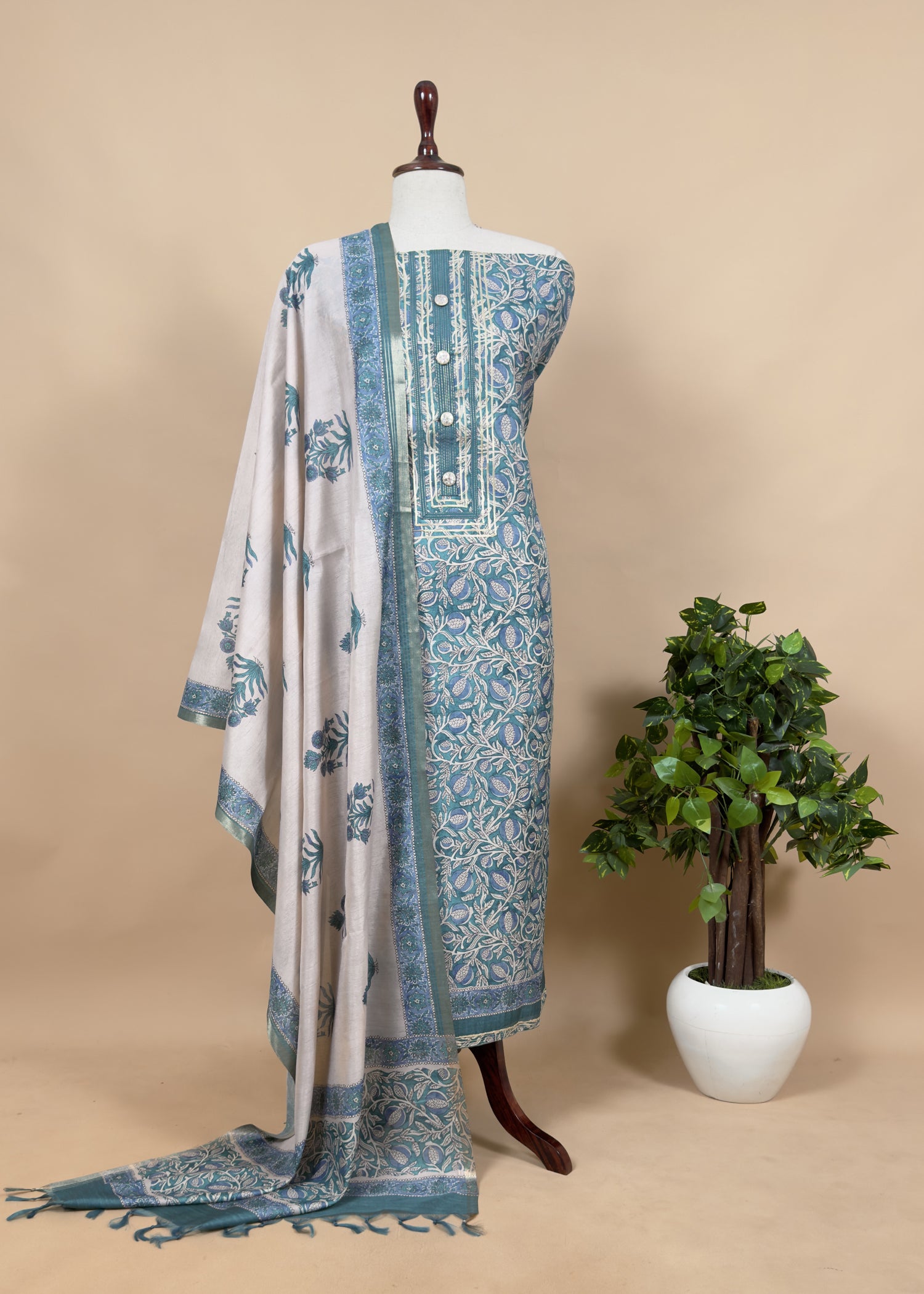 chanderi suit with dupatta

