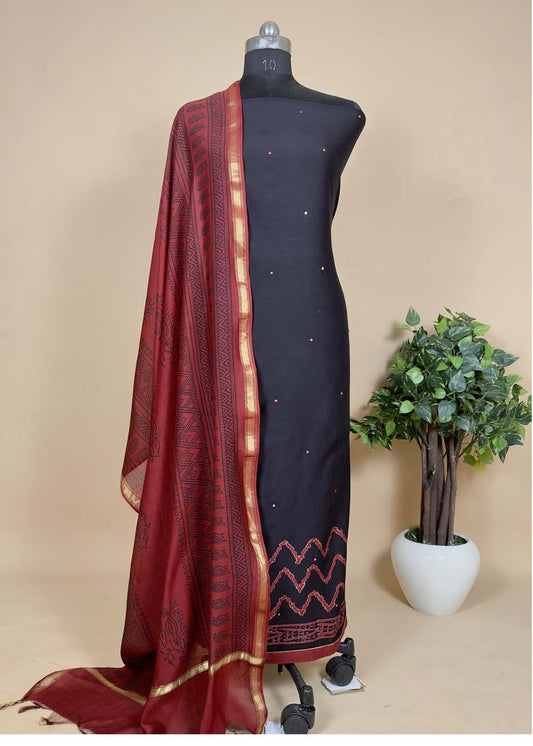 Buy online Pure Maheshwari Silk With Beautiful Work from Suits & Dress  material for Women by A Pee Creation for ₹3300 at 27% off