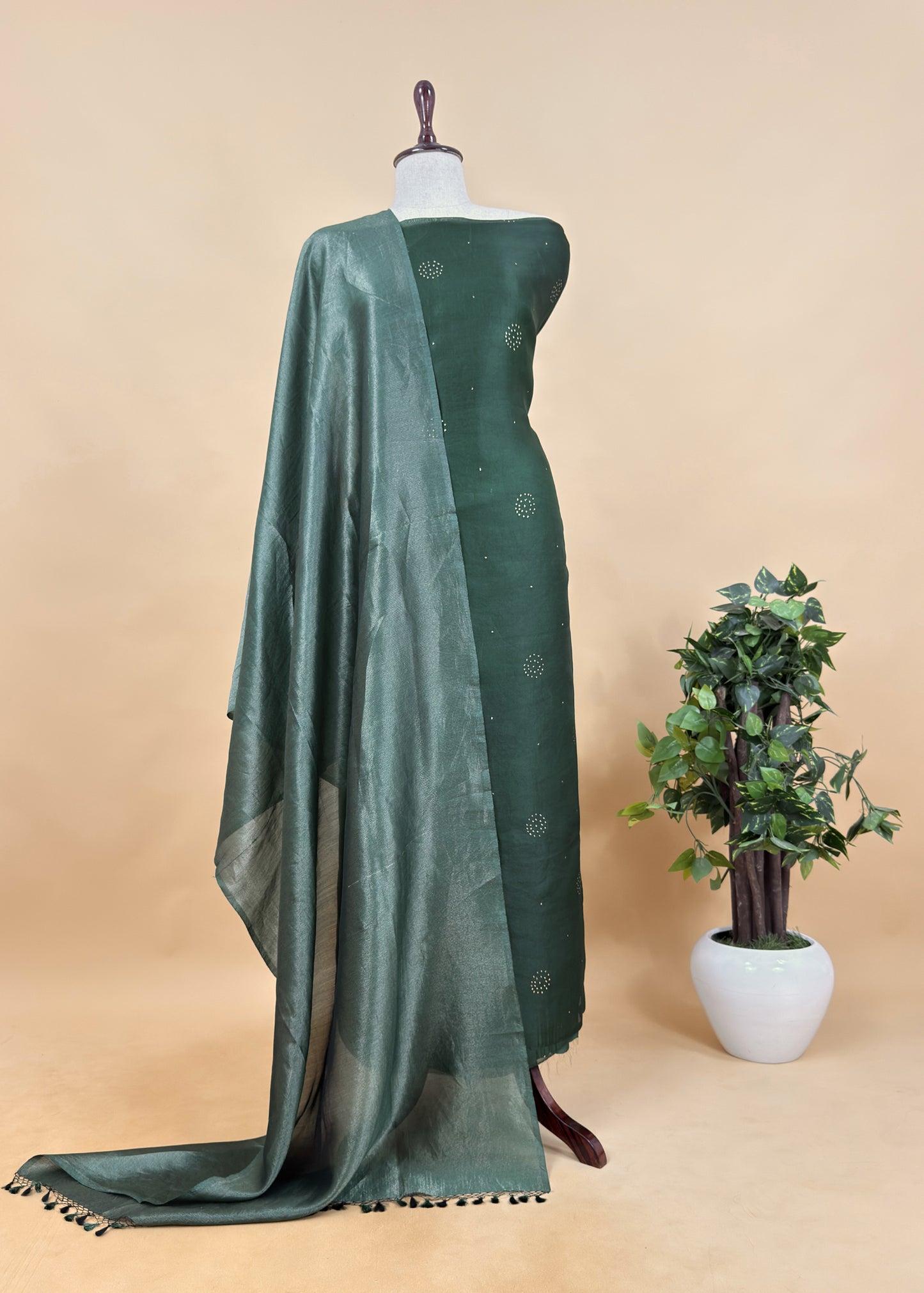 Red Handloom Kora Silk Kurta And Tissue Silk Dupatta With Pitta Handwork