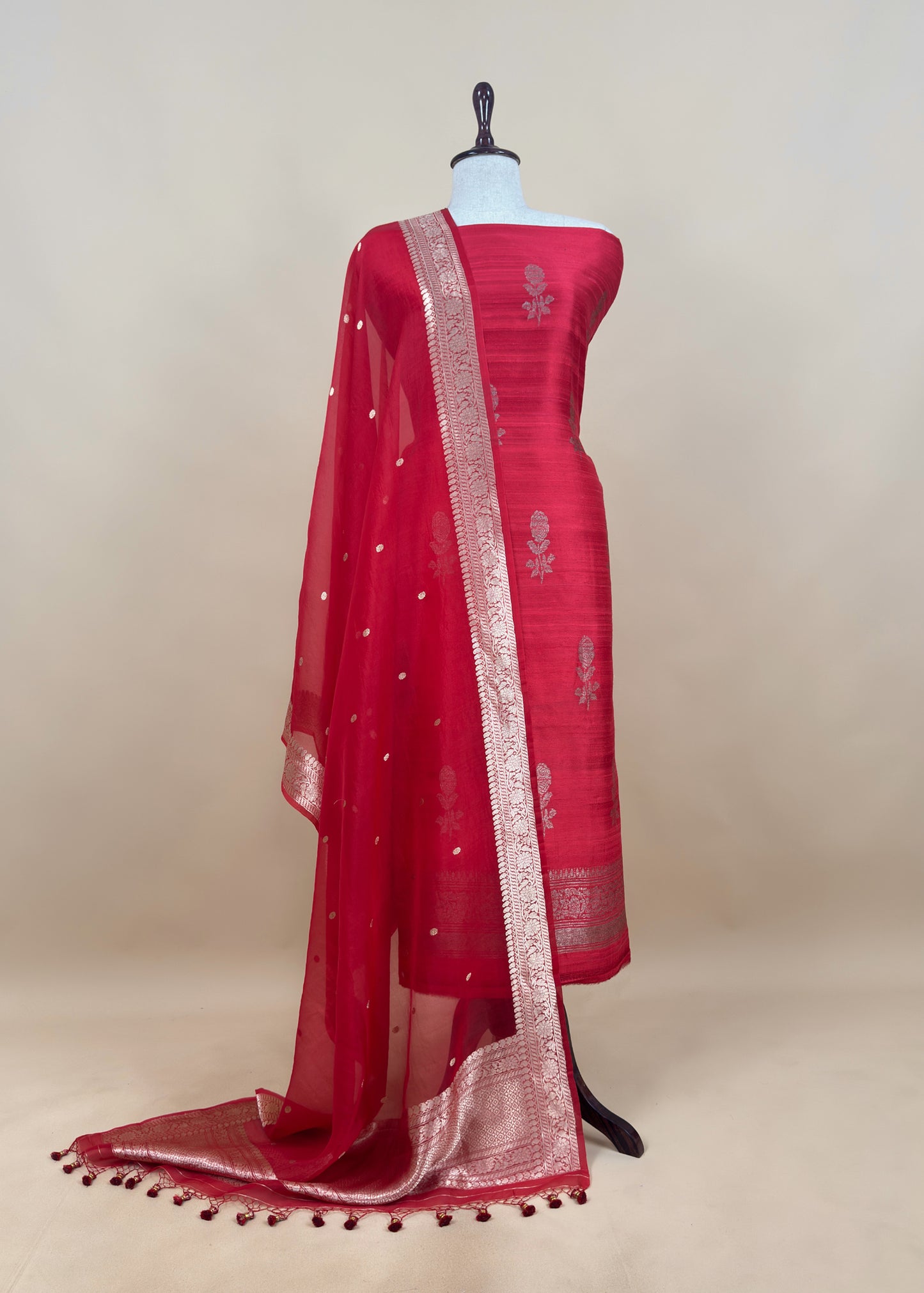 Red Handloom Raw Silk Kurta And Kora Silk Dupatta With Gold Kadwa Weaving