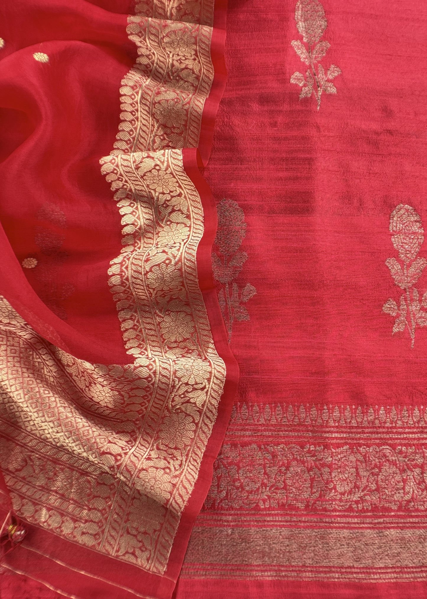Red Handloom Raw Silk Kurta And Kora Silk Dupatta With Gold Kadwa Weaving