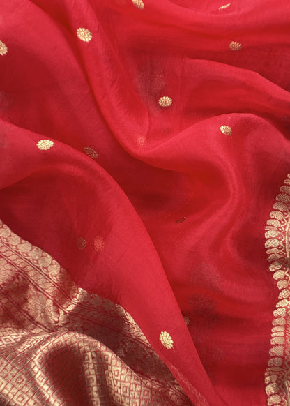 Red Handloom Raw Silk Kurta And Kora Silk Dupatta With Gold Kadwa Weaving