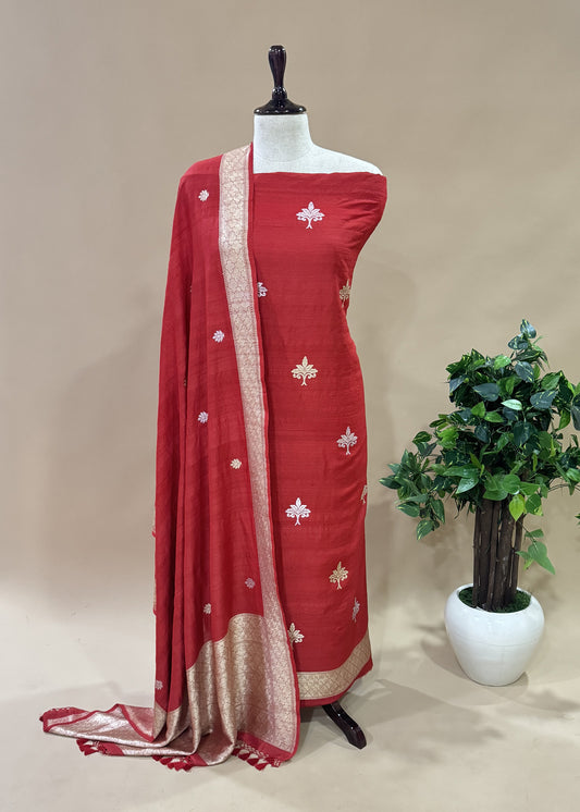 Handloom Red Tussar Goergette With Kadwa Weaves