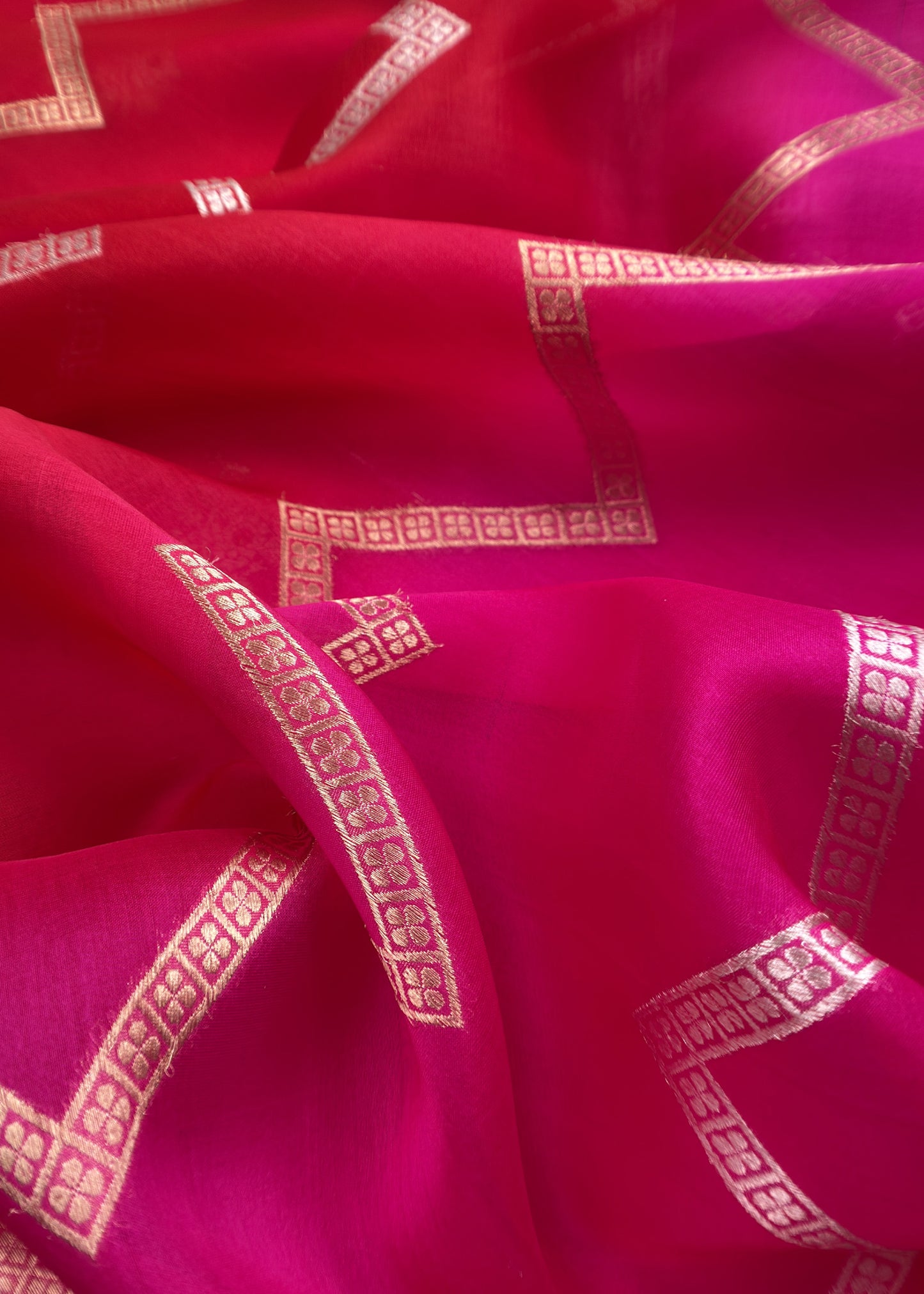 Pink Handloom Silk Kurta and Ombré Kora Silk Dupatta with Meenakari Weaving