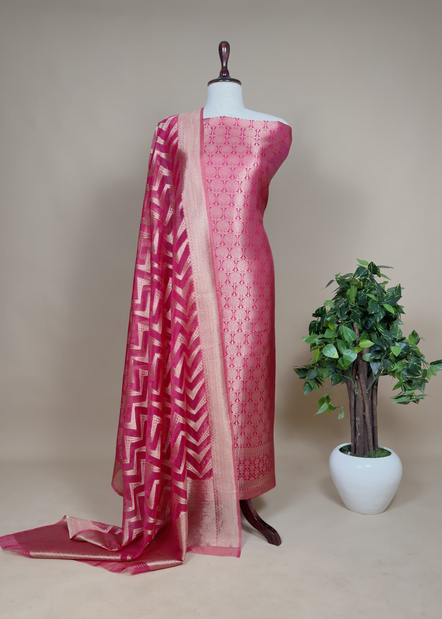 Pink Brocade Kurta With Organza Dupatta