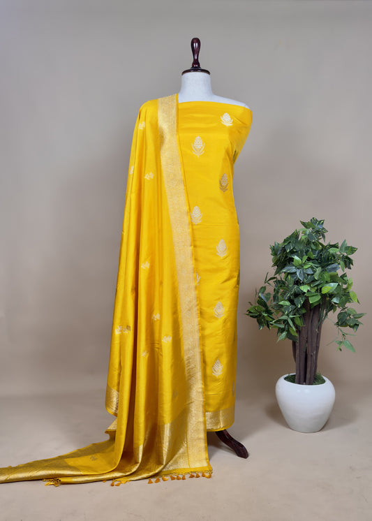 Yellow Luxurious Handloom Katan Silk Suit Set With Roopa-Sona Kadwa Weaves