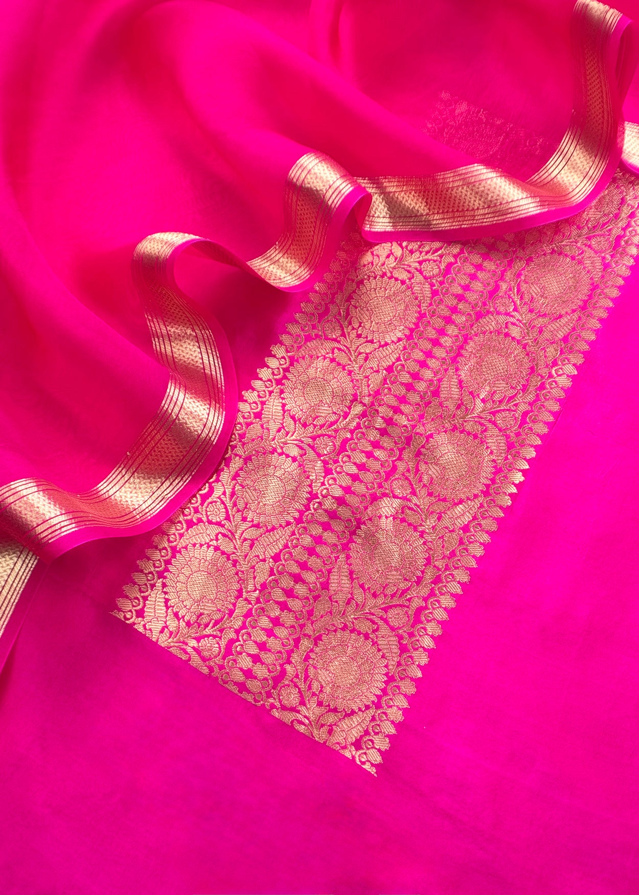 Pink Handloom Varanasi Silk Kurta And Kora Silk Dupatta With Kadwa Weaving