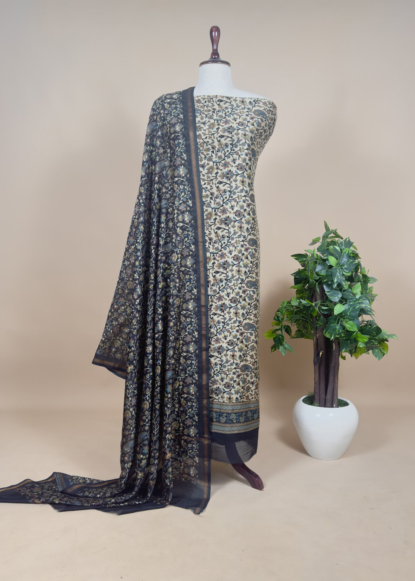 black kani silk suit in maheshwari silk