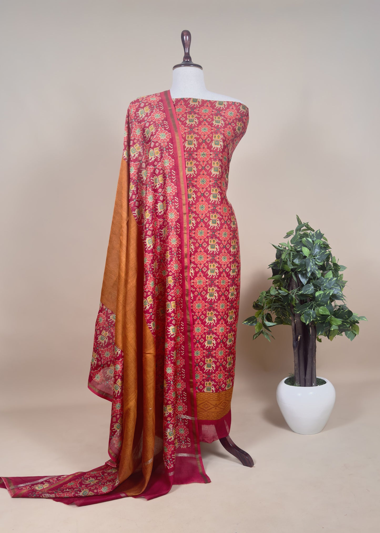 Handloom Patola Unstitched Suit In Maheshwari Silk