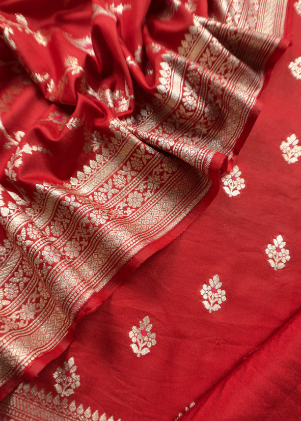 Red Banarasi Suit In Mulberry Silk With Jacuard Weaving