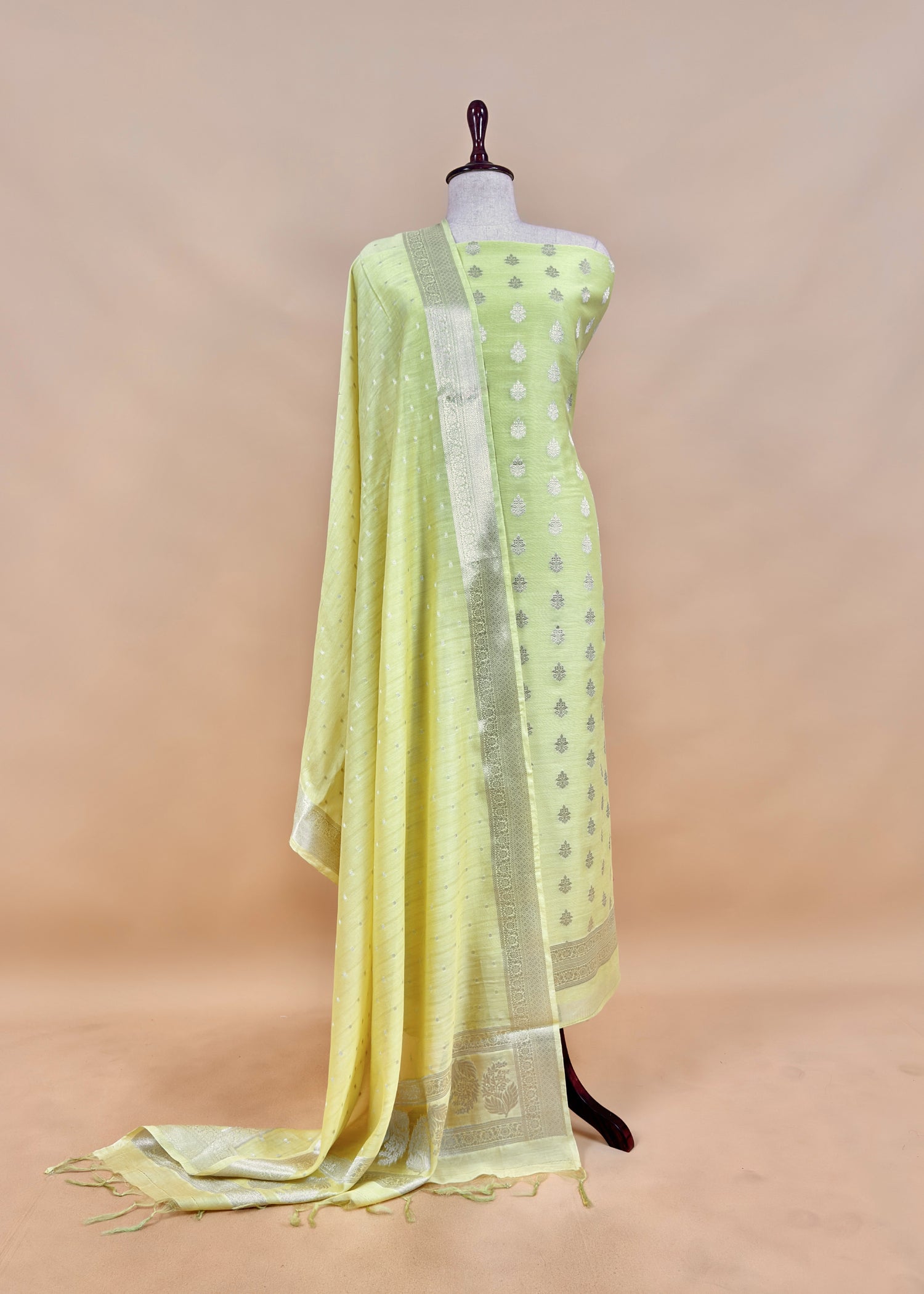 Banarasi silk suit set gifting for women
