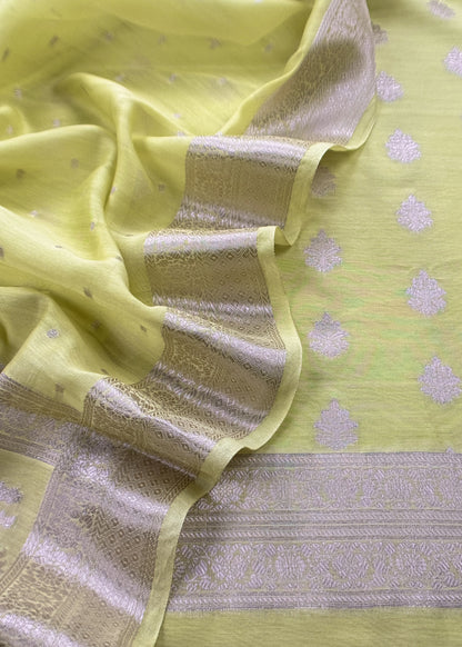 Premium Banarasi Silk Suit At The Best Price

