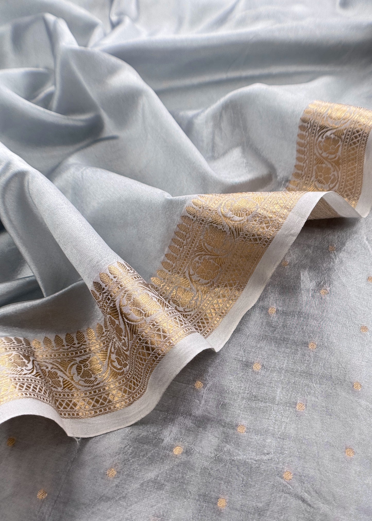 Chiniya Silk unstitched suit set at the best price

