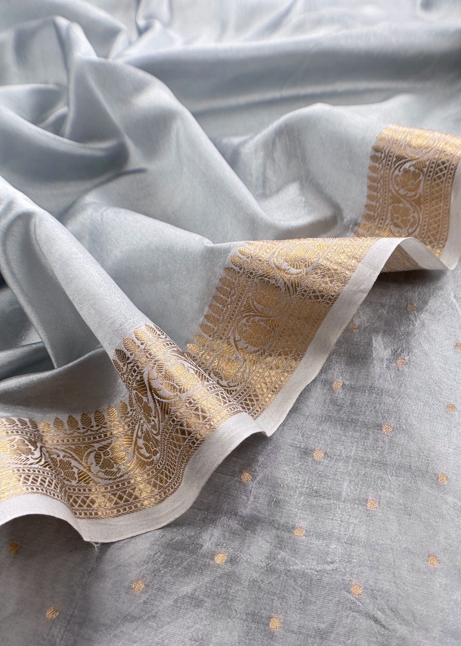 Chiniya Silk unstitched suit set at the best price

