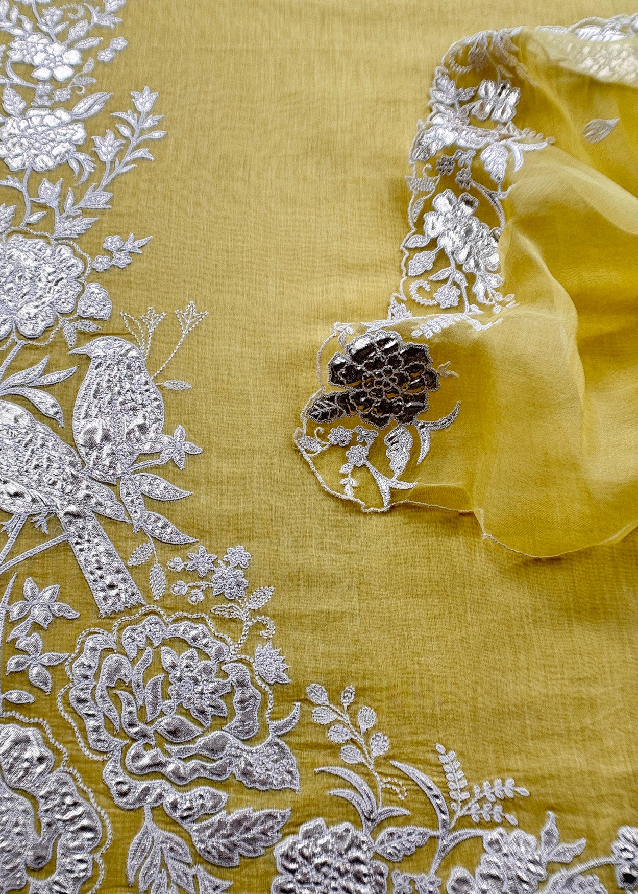 Summer wear mulmul unstitched suit with dupatta

