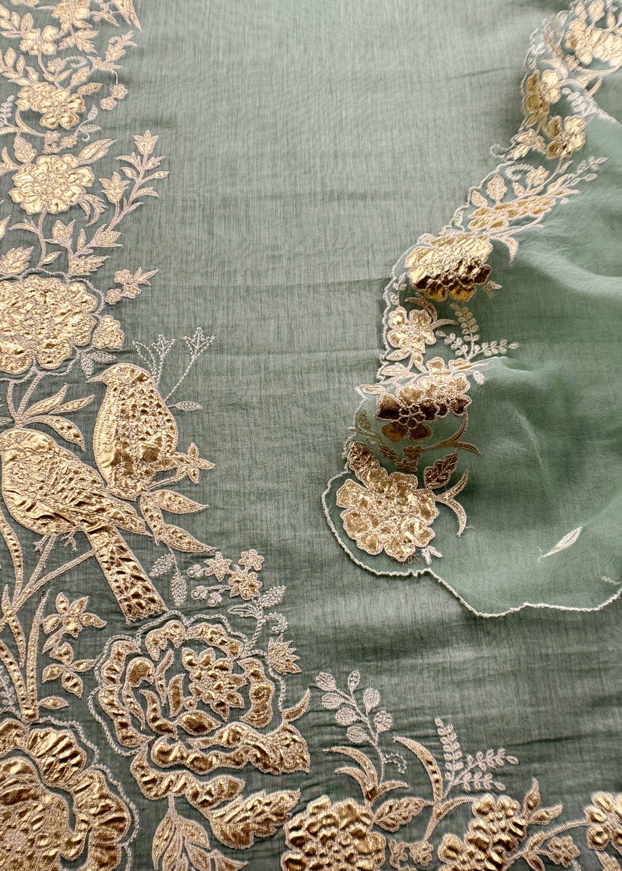 Summer wear mulmul unstitched suit with dupatta

