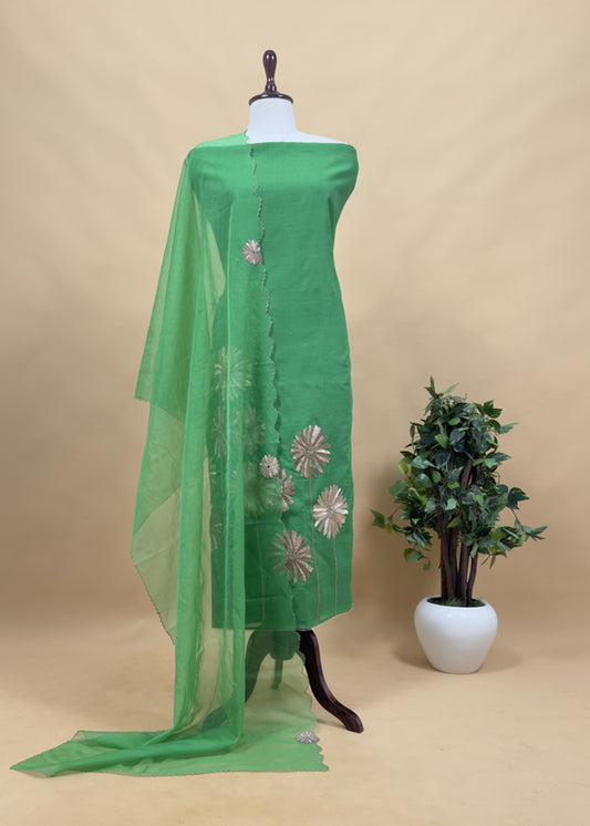 Green Chanderi Kurta With Organza Dupatta Having Zari Embroidery